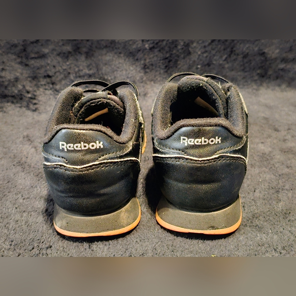 Boys reebok size 10C - Picture 3 of 6